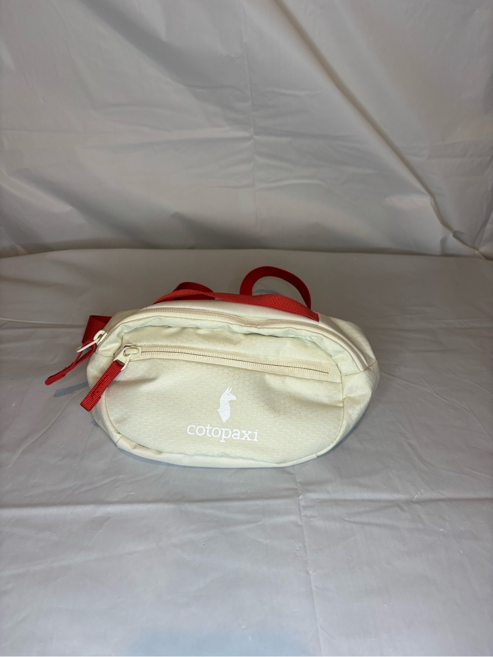Cotopaxi Kapai 1.5L Del Dia Hip Pack Cream Vanilla with Red Straps
